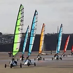 Le So Art, Grande Maison 4 Chambres, Terrain De Petanque, Grand Jardin Clos, Flipper, Babyfoot, Jeux Arcade, Ping Pong,1 Km Mer, Proche Golf, Port En Bessin, Bayeux Et Plages Du Debarquement, Adaptee Enfants * Commes