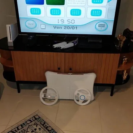 Le So Art, Grande Maison 4 Chambres, Terrain De Petanque, Grand Jardin Clos, Flipper, Babyfoot, Jeux Arcade, Ping Pong,1 Km Mer, Proche Golf, Port En Bessin, Bayeux Et Plages Du Debarquement, Adaptee Enfants Commes