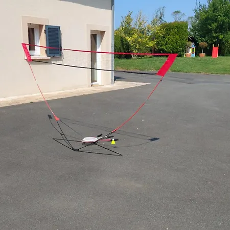 Prázdninový dům Le So Art, Grande Maison 4 Chambres, Terrain De Petanque, Grand Jardin Clos, Flipper, Babyfoot, Jeux Arcade, Ping Pong,1 Km Mer, Proche Golf, Port En Bessin, Bayeux Et Plages Du Debarquement, Adaptee Enfants *