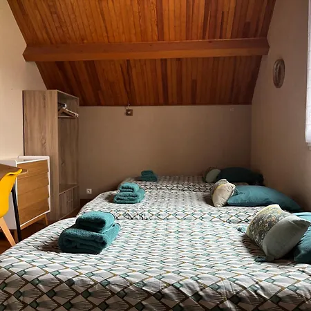 Дом отдыха Le So Art, Grande Maison 4 Chambres, Terrain De Petanque, Grand Jardin Clos, Flipper, Babyfoot, Jeux Arcade, Ping Pong,1 Km Mer, Proche Golf, Port En Bessin, Bayeux Et Plages Du Debarquement, Adaptee Enfants *
