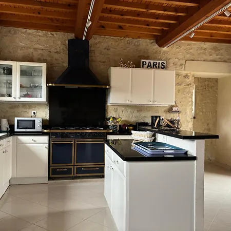 Le So Art, Grande Maison 4 Chambres, Terrain De Petanque, Grand Jardin Clos, Flipper, Babyfoot, Jeux Arcade, Ping Pong,1 Km Mer, Proche Golf, Port En Bessin, Bayeux Et Plages Du Debarquement, Adaptee Enfants