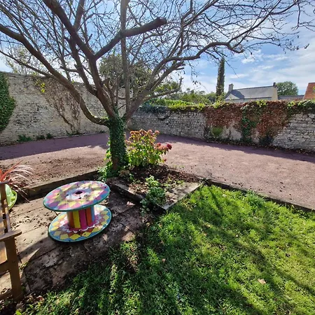 Le So Art, Grande Maison 4 Chambres, Terrain De Petanque, Grand Jardin Clos, Flipper, Babyfoot, Jeux Arcade, Ping Pong,1 Km Mer, Proche Golf, Port En Bessin, Bayeux Et Plages Du Debarquement, Adaptee Enfants 度假居 *