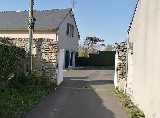 Grande Maison , Jardin,flipper,babyfoot, Ping Pong, Proche Golf, Port En Bessin, Bayeux Et Plages Du Débarquement, Adaptée Enfants Commes