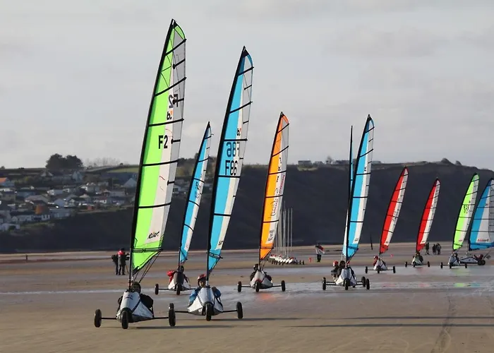 Grande Maison , Jardin,flipper,babyfoot, Ping Pong, Proche Golf, Port En Bessin, Bayeux Et Plages Du Débarquement, Adaptée Enfants * Commes