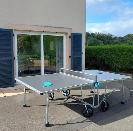 Hébergement de vacances Grande Maison , Jardin,flipper,babyfoot, Ping Pong, Proche Golf, Port En Bessin, Bayeux Et Plages Du Débarquement, Adaptée Enfants