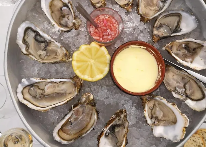 Hébergement de vacances Grande Maison , Jardin,flipper,babyfoot, Ping Pong, Proche Golf, Port En Bessin, Bayeux Et Plages Du Débarquement, Adaptée Enfants *