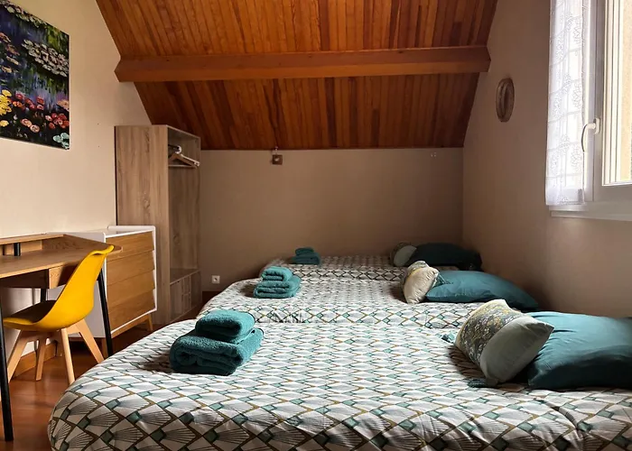 Hébergement de vacances Grande Maison , Jardin,flipper,babyfoot, Ping Pong, Proche Golf, Port En Bessin, Bayeux Et Plages Du Débarquement, Adaptée Enfants *