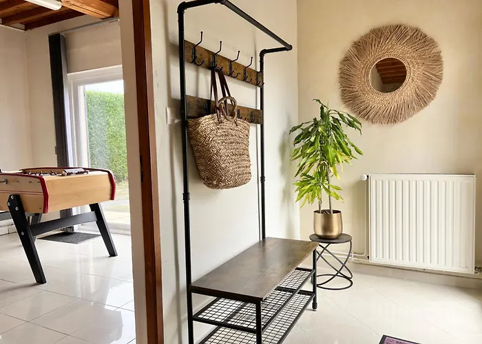 Hébergement de vacances Grande Maison , Jardin,flipper,babyfoot, Ping Pong, Proche Golf, Port En Bessin, Bayeux Et Plages Du Débarquement, Adaptée Enfants *