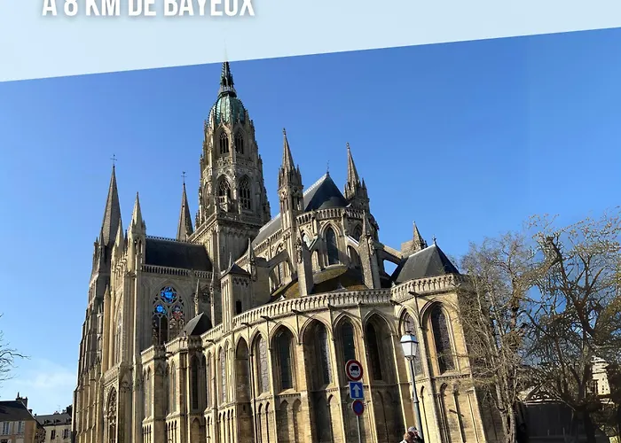 Hébergement de vacances Grande Maison , Jardin,flipper,babyfoot, Ping Pong, Proche Golf, Port En Bessin, Bayeux Et Plages Du Débarquement, Adaptée Enfants Commes